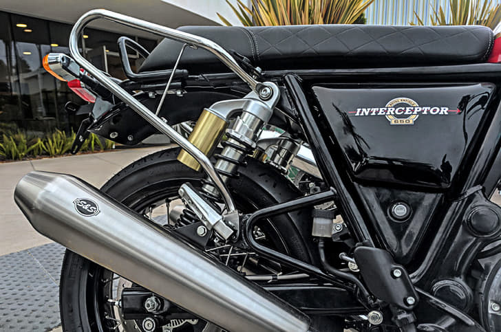 The chrome-finished saddlebag stays.